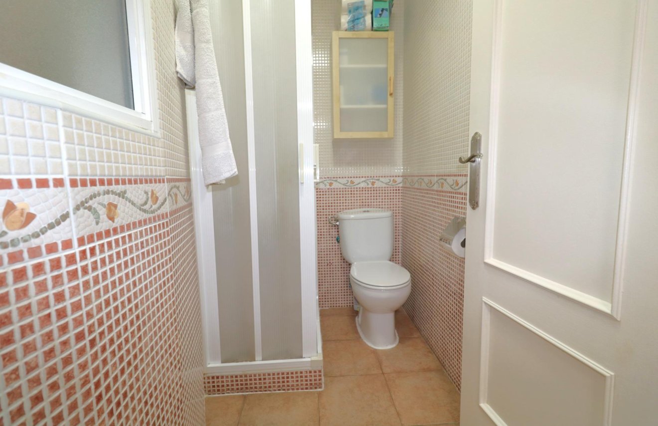 Resale - Apartamento - Torrevieja - Acequion