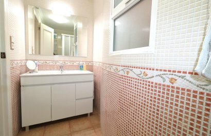 Resale - Apartamento - Torrevieja - Acequion