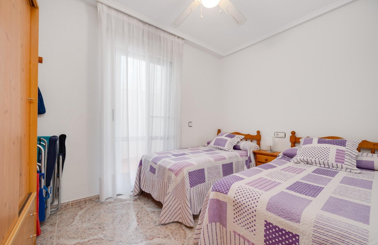 Resale - Apartamento - Torrevieja - Acequion