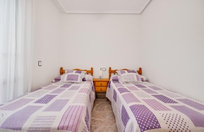 Resale - Apartamento - Torrevieja - Acequion