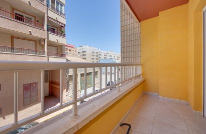 Resale - Apartamento - Torrevieja - Playa de los Locos