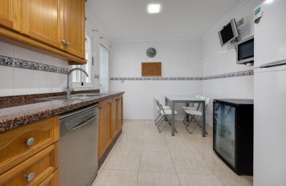 Resale - Apartamento - Torrevieja - Playa de los Locos