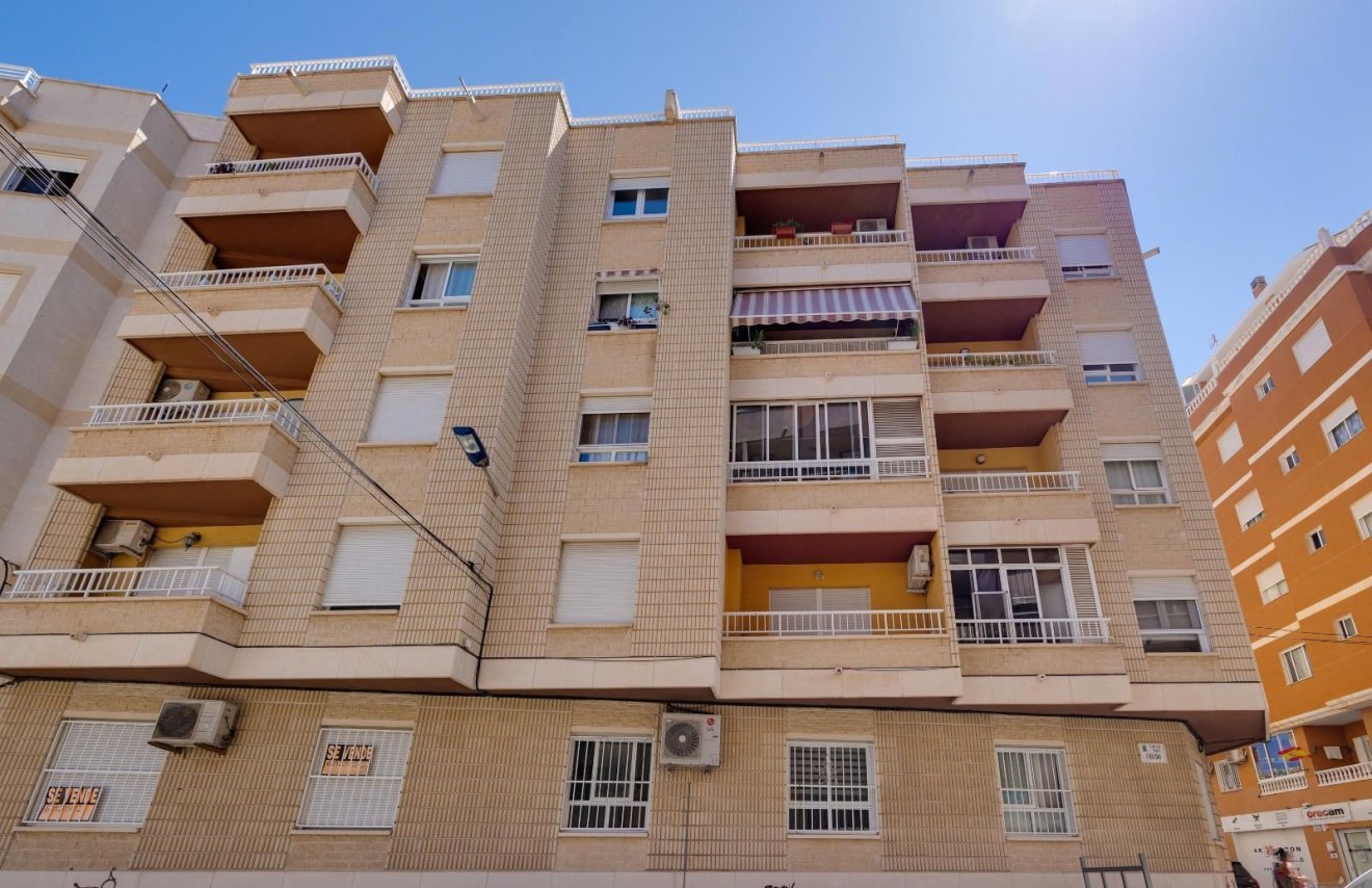 Resale - Apartamento - Torrevieja - Playa de los Locos