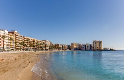 Resale - Apartamento - Torrevieja - Playa de los Locos