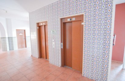 Resale - Apartamento - Torrevieja - Playa de los Locos