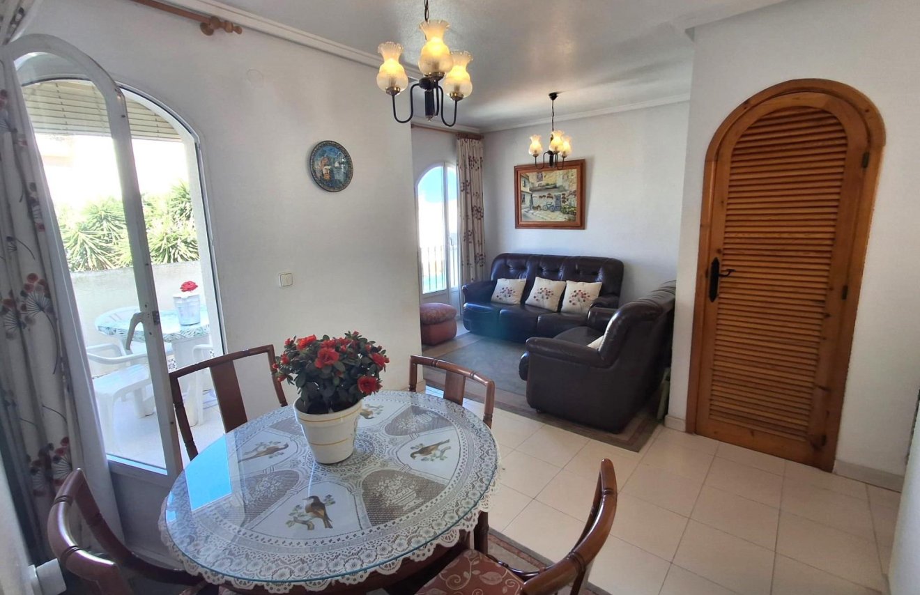 Reventa - Bungalow - Torrevieja - Doña ines