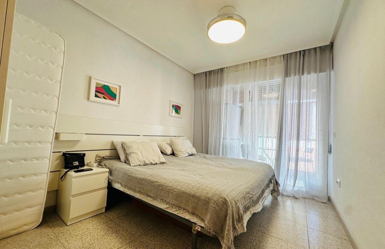 Revente - Apartamento - Torrevieja - Playa del Cura