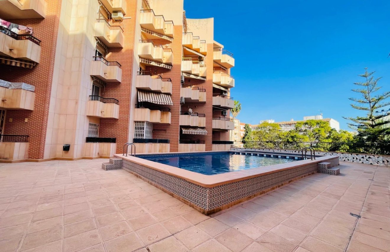 Revente - Apartamento - Torrevieja - Playa del Cura