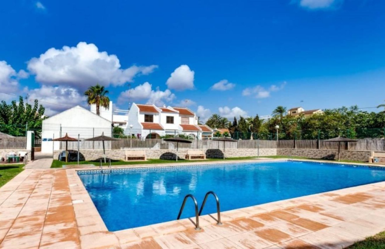 Reventa - Bungalow Planta Baja - Torrevieja - Calas blanca