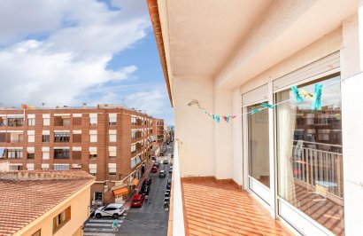 Resale - Apartamento - Torrevieja - Estacion de autobuses