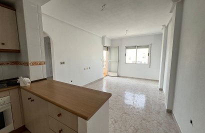 Reventa - Apartamento - Torrevieja - Estacion de autobuses