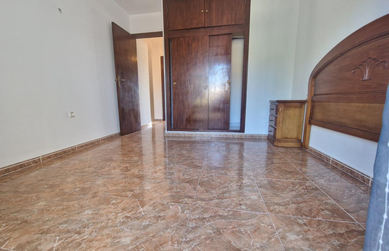 Resale - Townhouse - Torrevieja - Estacion de autobuses