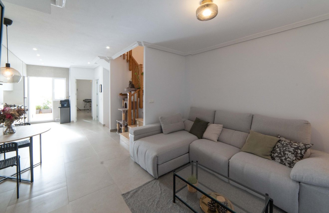 Reventa - Casa Tipo Dúplex - Orihuela - La Aparecida